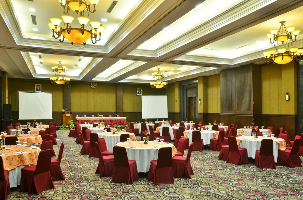 Semesta Heritage Hotel & Convention Semarang Esterno foto