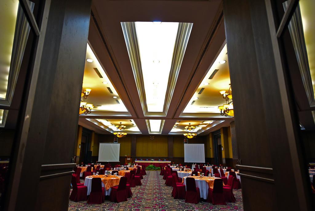 Semesta Heritage Hotel & Convention Semarang Esterno foto
