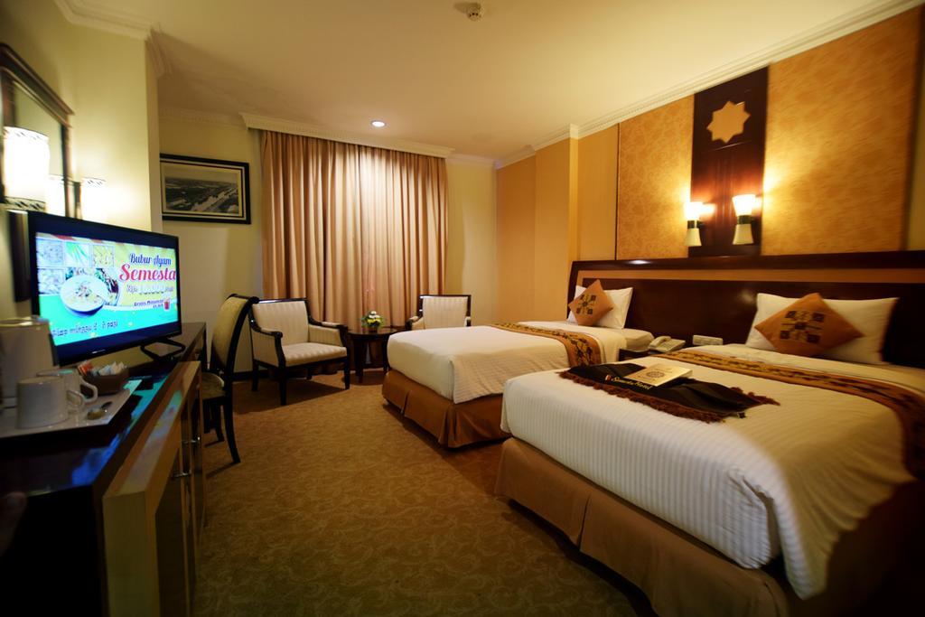 Semesta Heritage Hotel & Convention Semarang Esterno foto