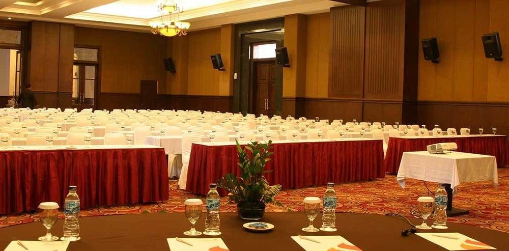 Semesta Heritage Hotel & Convention Semarang Esterno foto