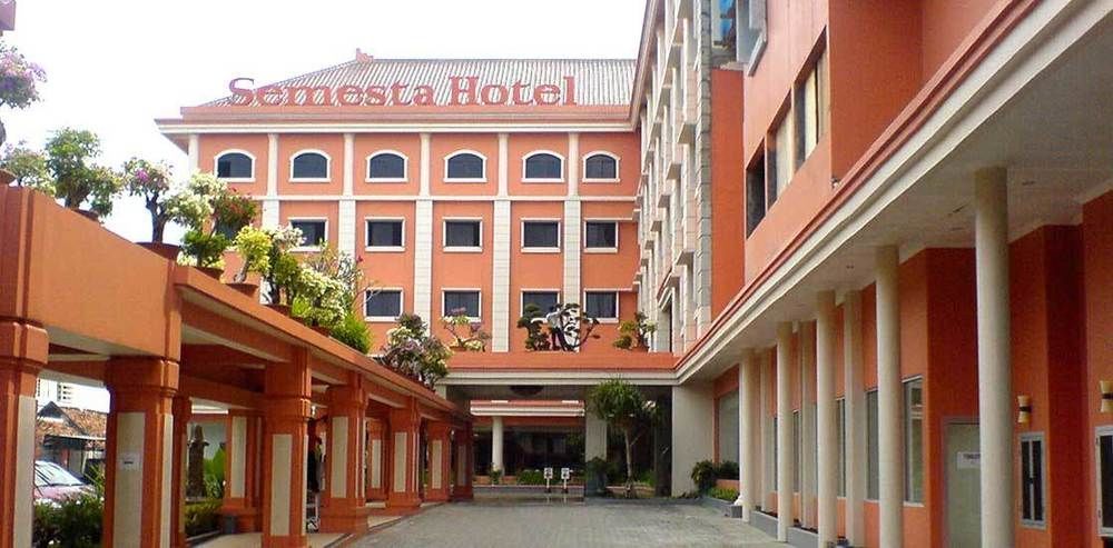 Semesta Heritage Hotel & Convention Semarang Esterno foto