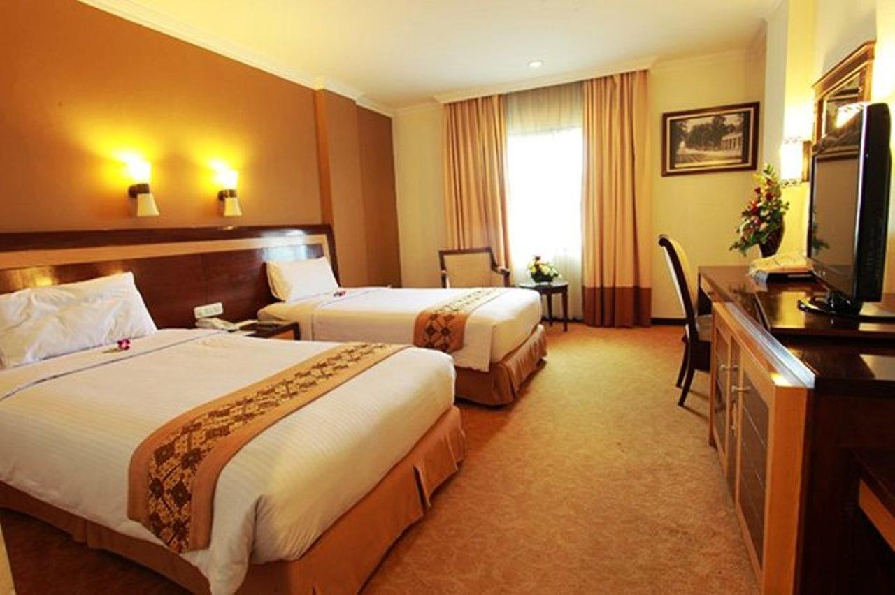 Semesta Heritage Hotel & Convention Semarang Esterno foto